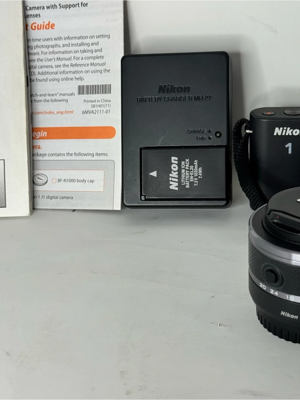Nikon 1 J1 Compact Mirrorless Camera Black two lenses batterycharger memory card